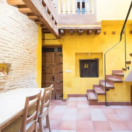 Апартаменти Preciosa Casa Casco Historico *